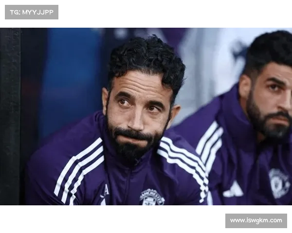 曼联主帅阿莫林面临下课危机 3600万引援齐克泽成为最大败笔